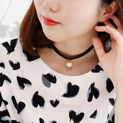 Clavicle Choker Necklace